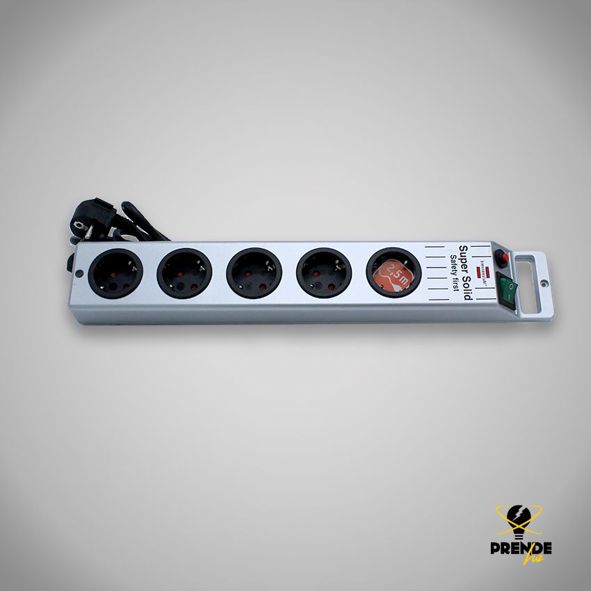 5-socket power strip with overvoltage protection